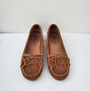 Minnetonka Kilty Hardsole Moccasins